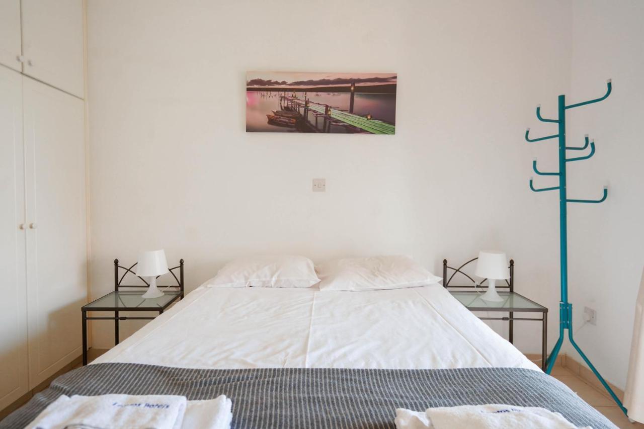 Resitour - Regina Gardens Daire Pafos Dış mekan fotoğraf