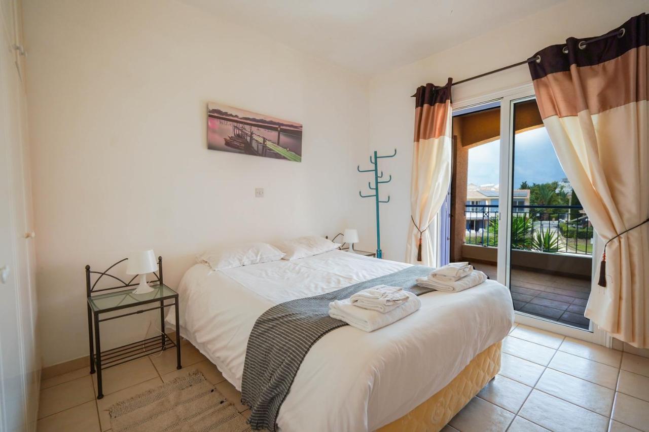 Resitour - Regina Gardens Daire Pafos Dış mekan fotoğraf
